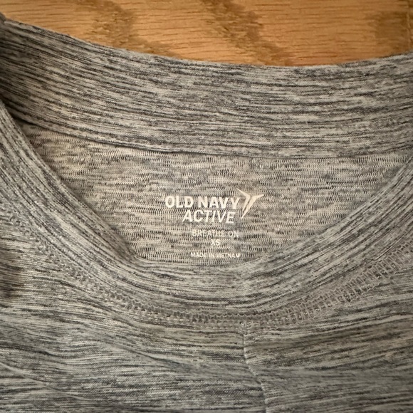 Old Navy Breathe On Long Sleeve Knot Top Heather Grey - Picture 3 of 4